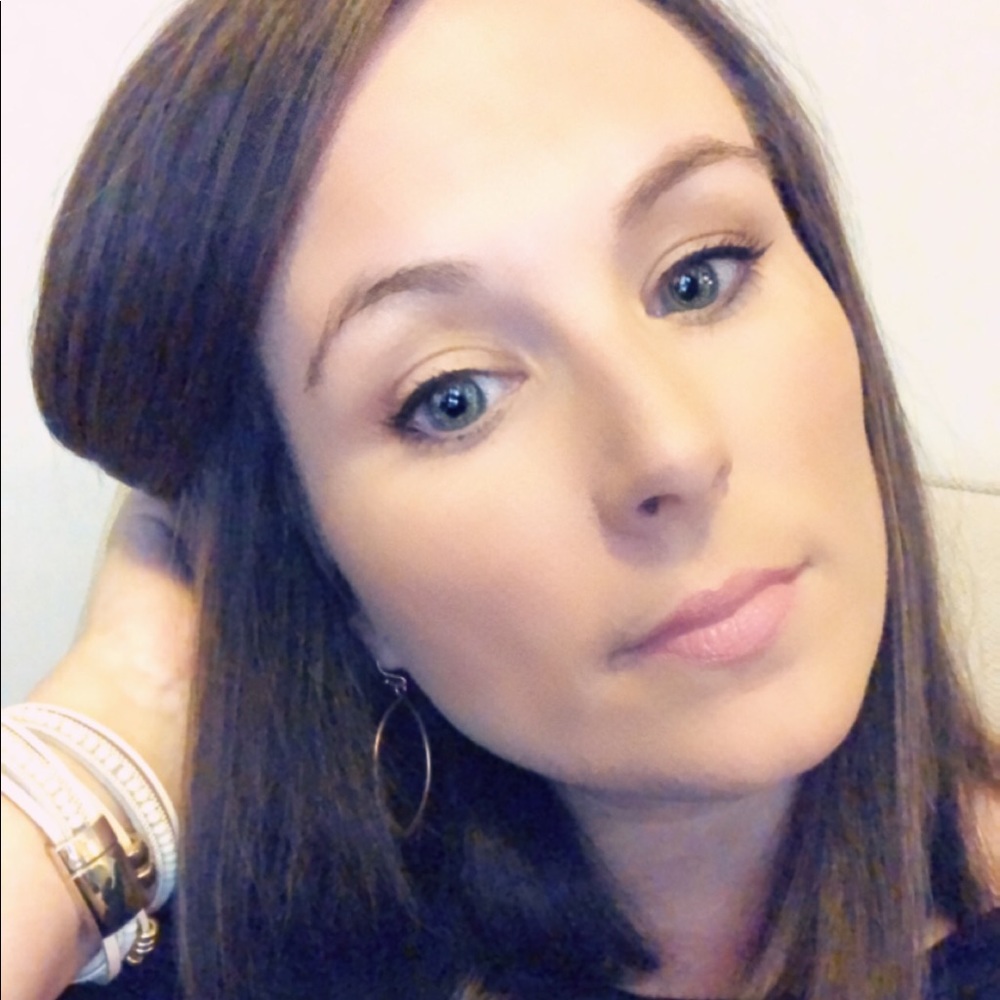 Meet your Posher, Sara